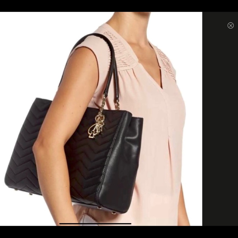 Kate Spade ♠️ *EUC* Reese Park Black Quilted Shoulder Bag-USED ONCE - Picture 2 of 14